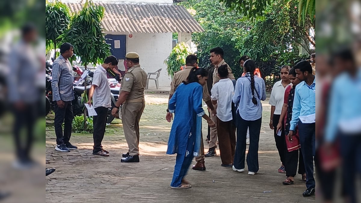 UPSSSC PET Exam: 1479 परीक्षा केंद्र, लाखों निगाहें और हर कदम पर चौकसी… यूपी में 2 दिनों तक चलेगी पीईटी परीक्षा