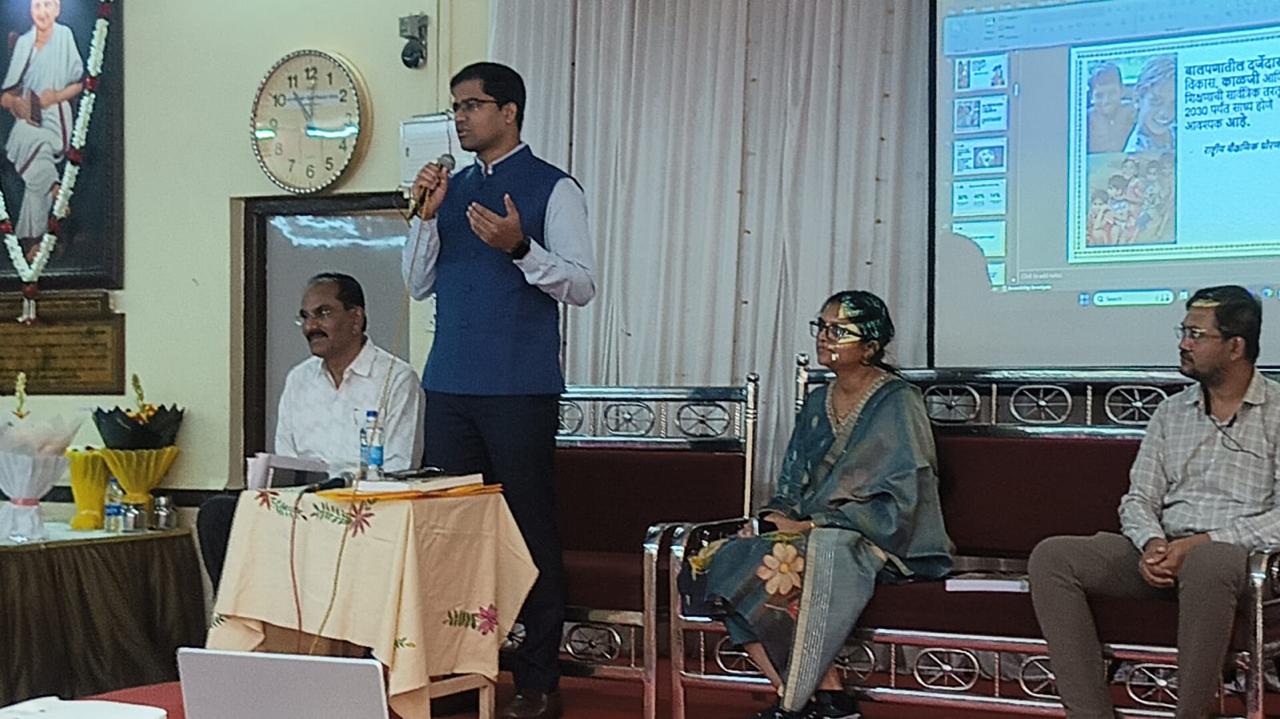 “अंगणवाडी सेविका ही मुलाची पहिली शिक्षिका आहे” “पोषण हे देखील शिक्षण आहे” प्रशिक्षण कार्यक्रमात जिल्हाधिकारी डॉ. श्री कृष्णा पांचाळ यांचे भाषण.