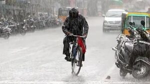 तामिळनाडूच्या अनेक जिल्ह्यांमध्ये मुसळधार पावसाची शक्यता, सखल भागातील लोकांना सावध राहण्याचा सल्ला