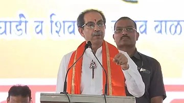 बिहार निवडणुकीच्या निकालावर उद्धव ठाकरेंचा टोला – ‘तेजस्वीच्या रॅलींना २०१४ पासून जमलेली गर्दी होती का?’