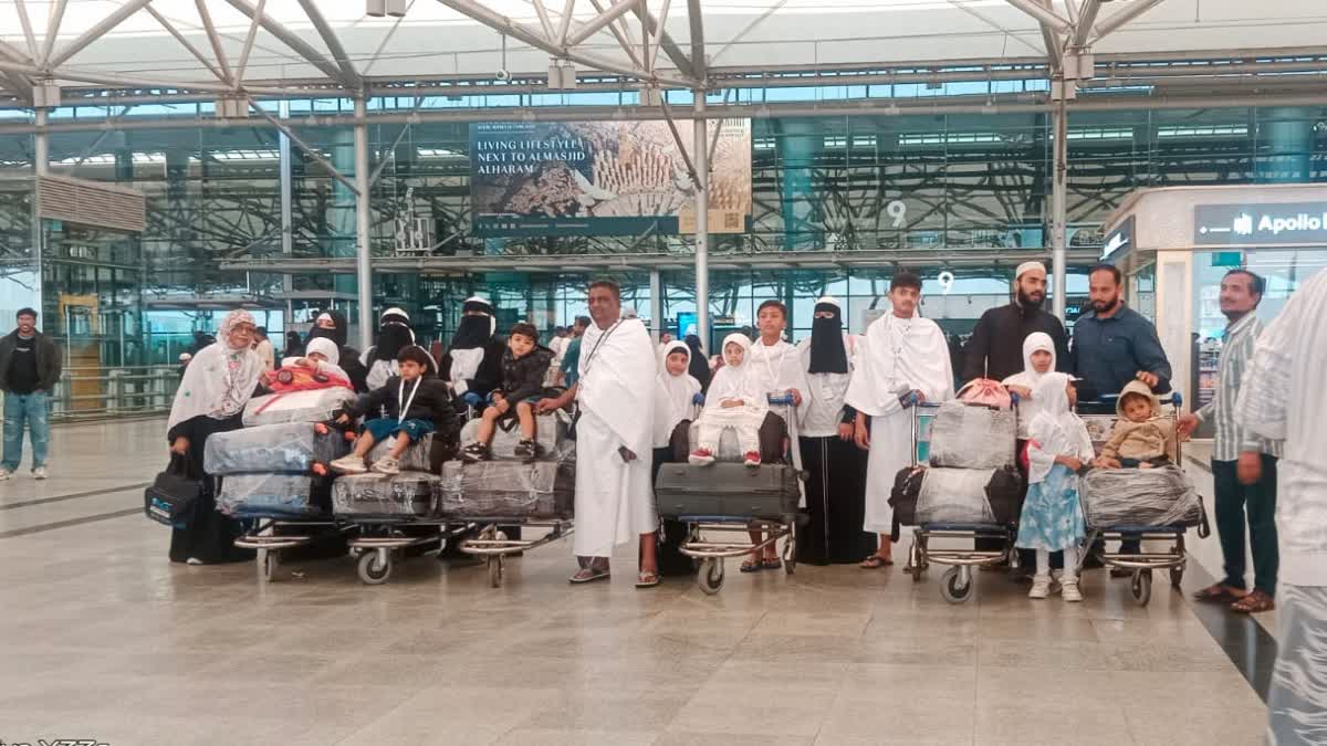 मदिना बस अपघातात एकाच कुटुंबातील 18 जणांचा मृत्यू