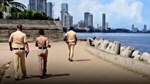 महाराष्ट्राच्या मंत्री पंकजा मुंडे यांच्या पीएला पत्नीच्या हत्येप्रकरणी अटक