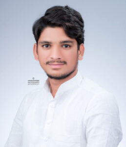 12वी आणि 10वी उत्तीर्ण विद्यार्थ्यांना उबेदुल्ला नांदेड यांच्याकडून प्रोत्साहनपर बक्षिसे दिली जातील.