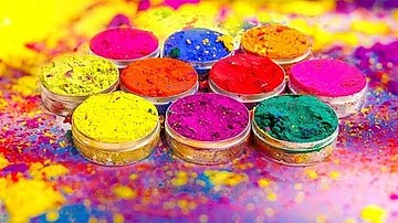 मथुरा : मुस्लिम दुकानदारांना होळीवर रंग आणि गुलाल विकण्यापासून रोखण्याची मागणी, मुख्यमंत्र्यांना पत्र