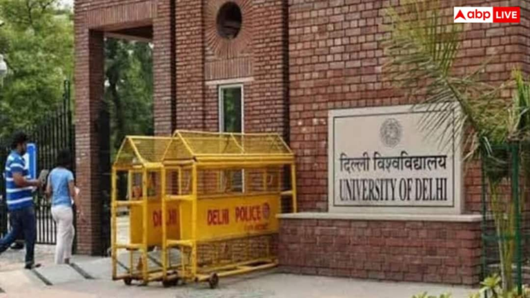 दिल्ली यूनिवर्सिटी के इस कॉलेज में निकली 50 से ज्यादा पदों पर भर्ती, जानें कहां करना होगा अप्लाई?