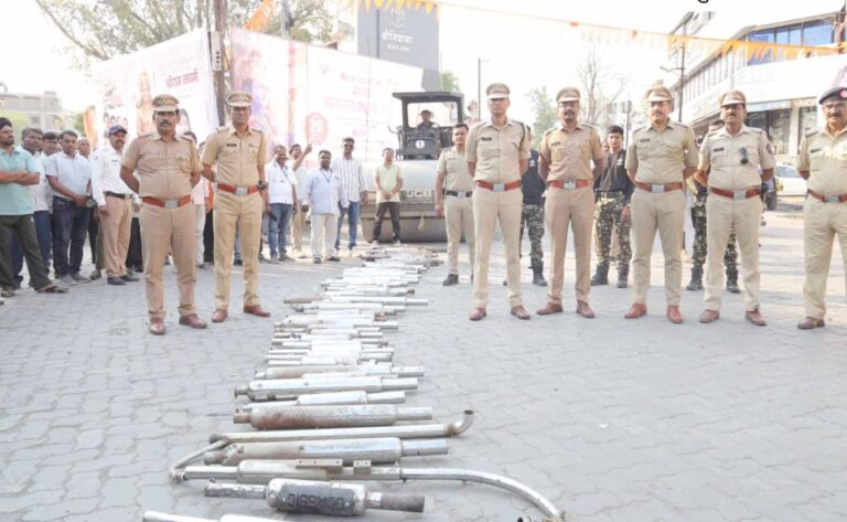 रोड रोलरने 84 ‘फटाके सायलेन्सर’ नष्ट केले – तहलका टाइम्स न्यूज पोर्टल